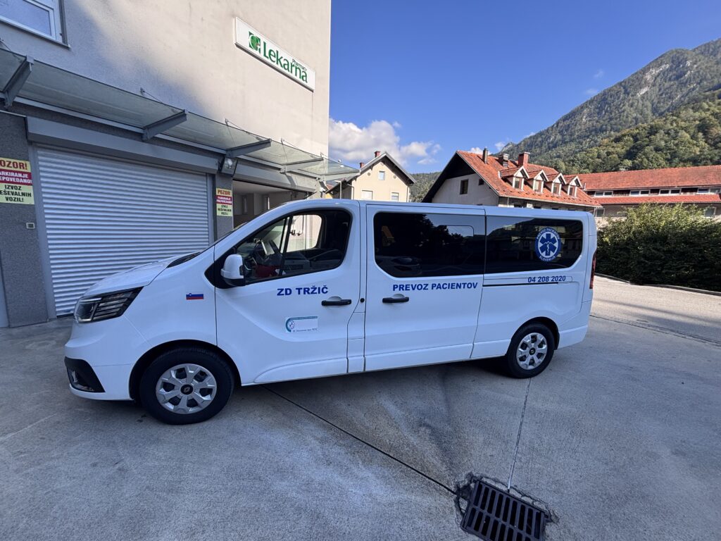 bel kombi zd tržič, prevoz pacientov