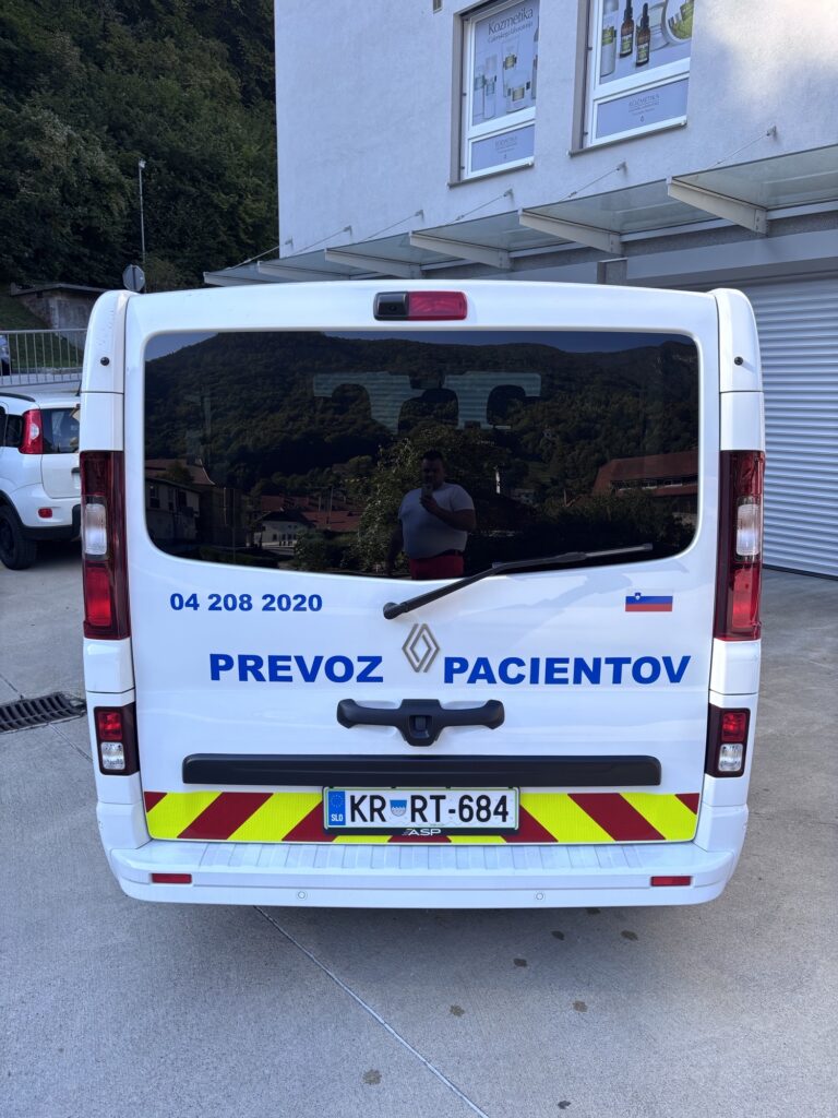 bel kombi zd tržič, prevoz pacientov